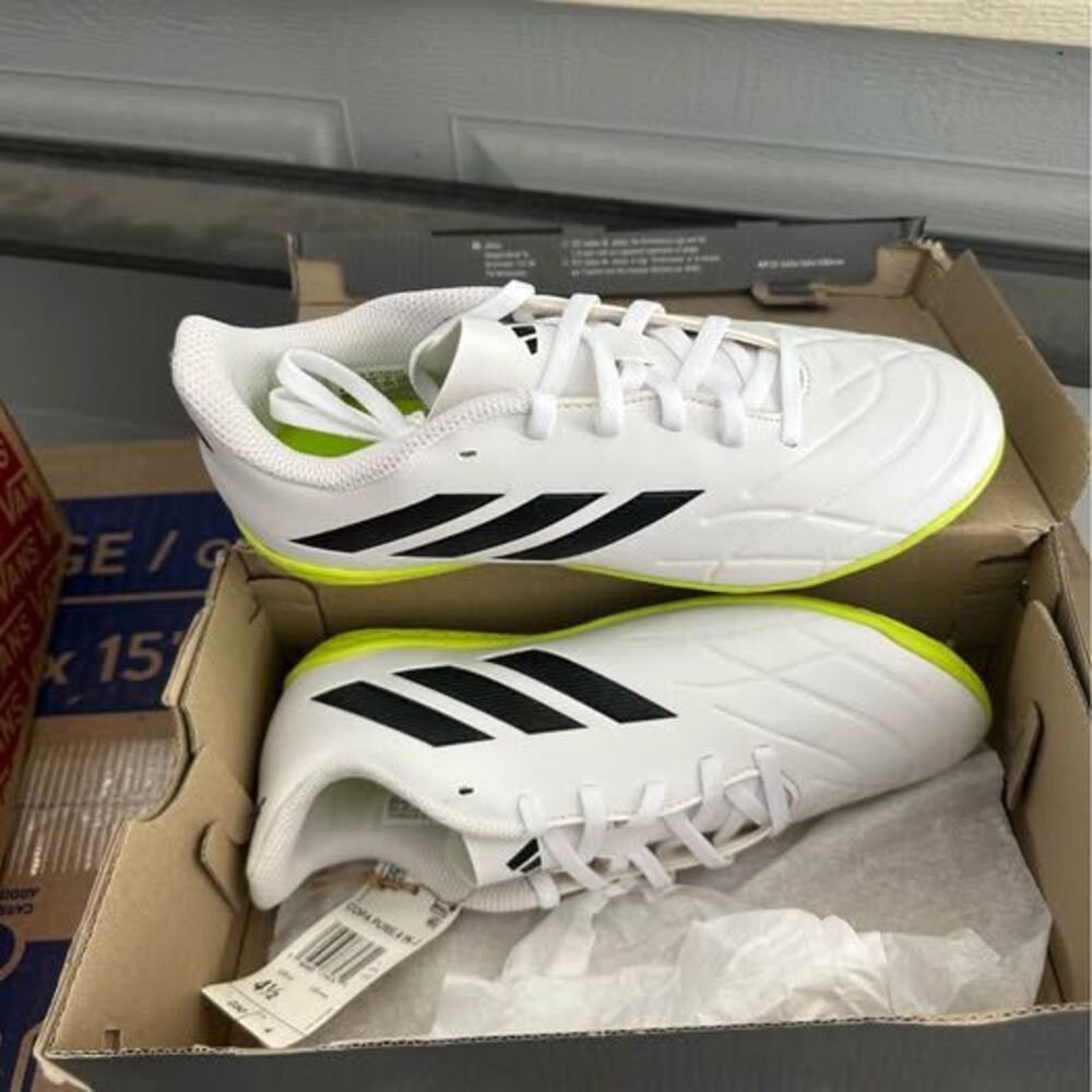 adidas Copa Pure.4 IN J Soccer Shoes Size 4.5